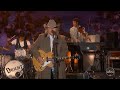 Dwight Yoakam: Santa Claus Is Back In Town (Jimmy Kimmel Live! 2023/12/26)