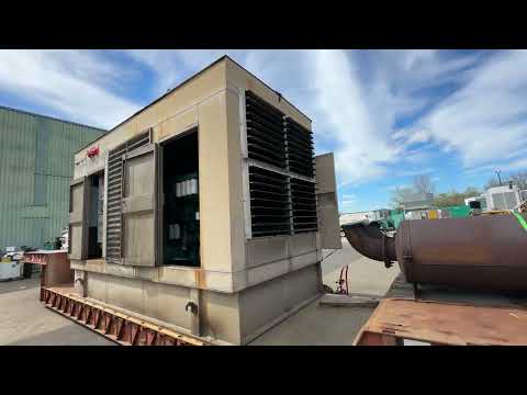 Cummins DFHA 750 kW diesel generator.  Cummins QST30-G1 engine, 664 Hrs, Yr 1999 - CSDG # 4575