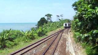 preview picture of video 'Railway Train : Argo Muria Passing Plabuan'