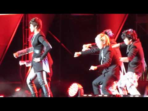 FANCAM2011 K POP Music Fest in Sydney vs TVXQ   Why Keep Your Head Down