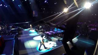 Def Leppard - Run Riot (Live) [2013]