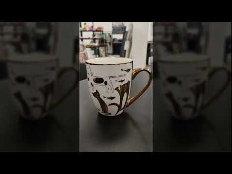 A Caneca de Porcelana com Estampa Cat STR013, Caixa c/72 UN, colocar no carrinho somente múltiplos da caixa.