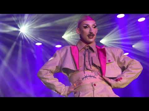 PM "Heads Will Roll (A-Trak Remix)" by the Yeah Yeah Yeahs