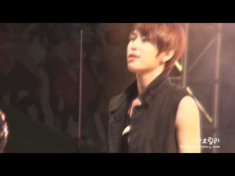[FANCAM] 101008 Junhyung - Oasis cut @ Seongsil University