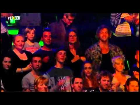 Laurrhie Brouns - I'm Coming Out | Live Show 3 | The Voice Of Holland 2012