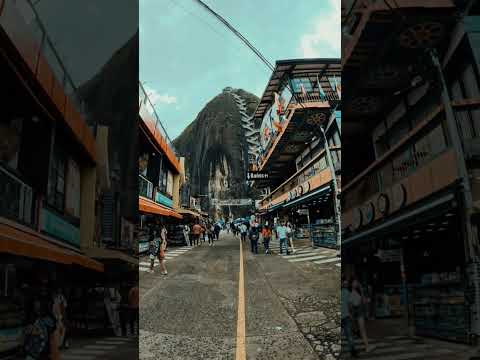 Piedra del Peñol en Guatapé | Paisaje Natural de Colombia
