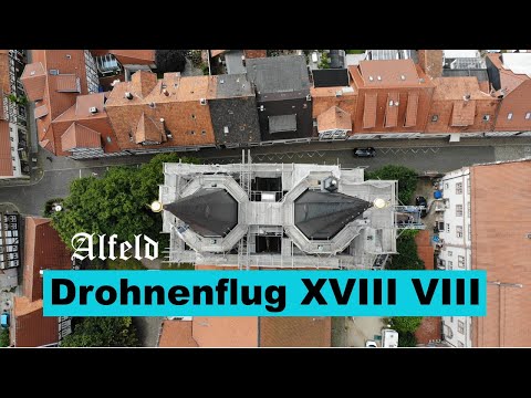 Schieferarbeiten in luftiger Höhe - St. Nicolaikirche Alfeld am XVIII VIII - Die Kirchendachdecker