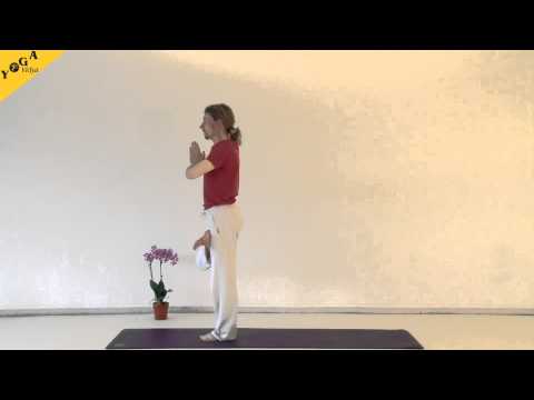 Yoga-Baum Variation mit Vorwärtsbeuge