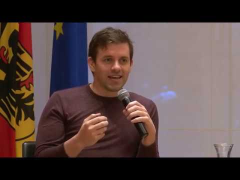 Live Long and Prosper - Aging Research in Academia and Industry