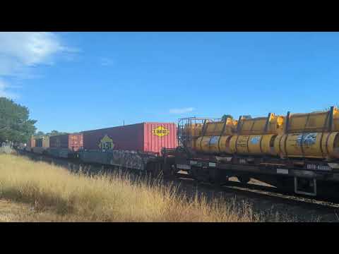3PM6 PN Linfox Express #2 intermodal, 18.40, 8/3/24.