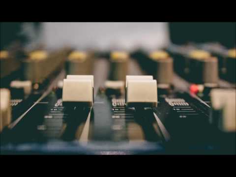 Mauro PicottoTechno Set