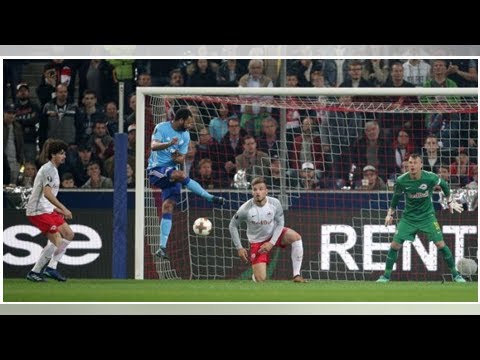 Soccer: Rolando the late hero as Marseille knock out Salzburg