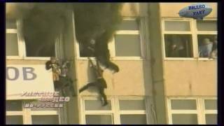 Смотреть онлайн 9 погибших в пожаре во Владивостоке: январь 2006 года