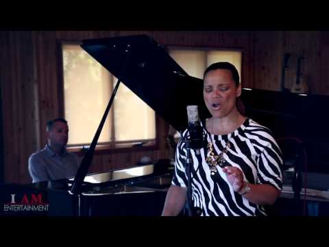 Kimberley Locke - Best Thing I Never Had (Live, Beyoncé Cover)