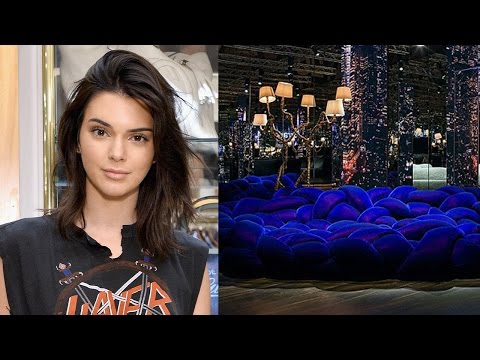 download lagu mp3 mp4 Kendall Sofa, download lagu Kendall Sofa gratis, unduh video klip Kendall Sofa