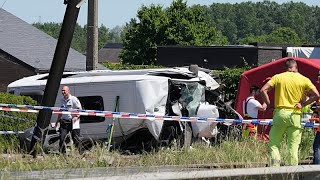 "Es uno de los peores accidentes en un paso a nivel", aseguran las autoridades belgas