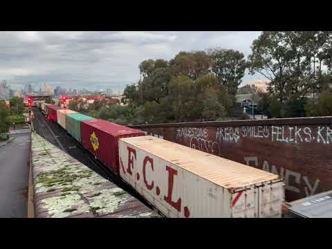 Pacific National NR42 NR95 NR70 2AM5 Bunbury Street