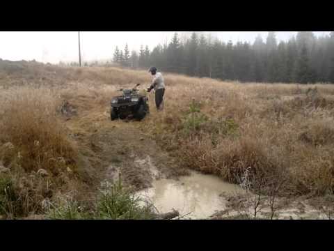 Cf moto, grizzly, renegade korsar ett dike