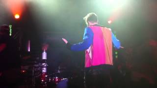Jesse McCartney performing In Technicolor Part 2