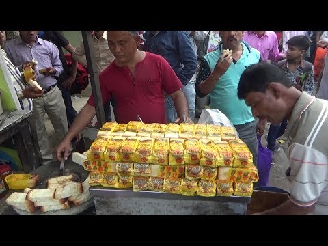 Huge Sell of Butter Toast Tea Besides Sealdaha Station Kolkata | Street Food Loves You Video