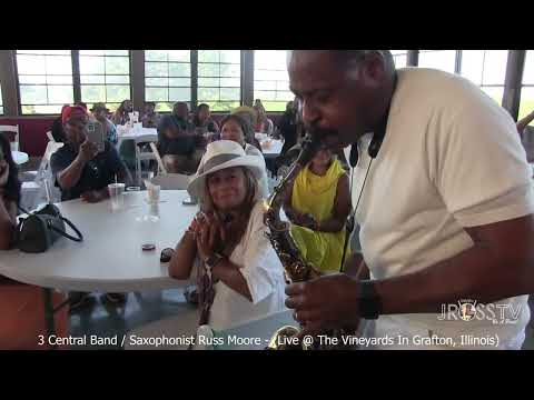 James Ross @ (Saxophonist) Russ Moore - "Audience Walk" - www.Jross-tv.com (St. Louis)