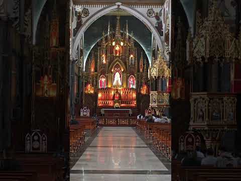La Catedral de  Baños Tungurahua  🇪🇨  SUSCRIBE
