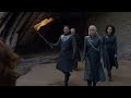 Game of Thrones 7x04-Jon shows Daenerys the Dragonglass