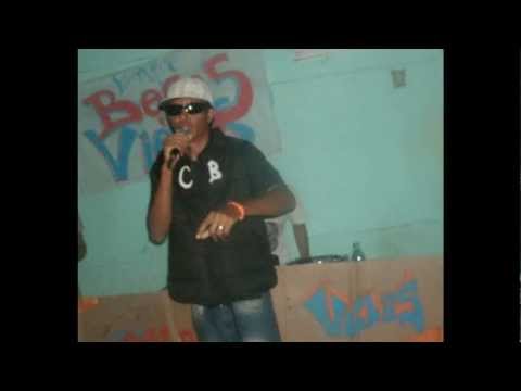 GUETO EM FÚRIA   RELATUS DU GUETO