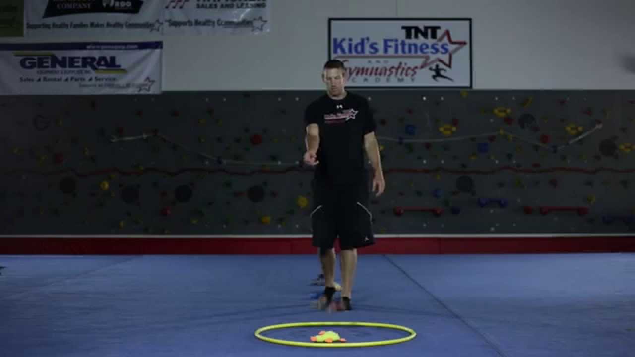 11 PLAY Series   Under Arm Throw