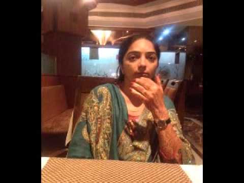 Happy birthday Neeta Aunty!! :*