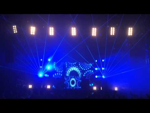 Dimitri Vegas & Like Mike - HandsUp! Halloween Madness Vienna