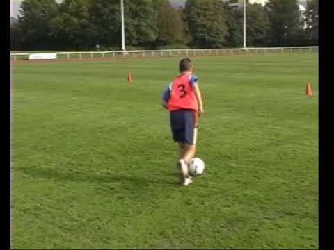 DS Fußball 54 Technik Annahme hohe Bälle Brust