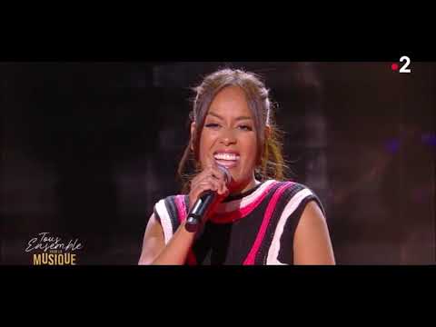 Amel Bent, Vitaa, Garou, Slimane, Bruel et Amir / The show must go on