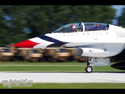 Thunderbird 7 Landing - EAA AirVenture Oshkosh 2014