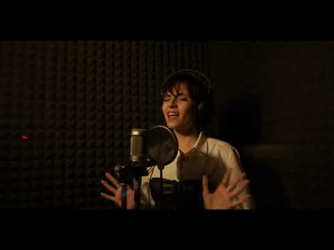 Ilinca Dinu - Nothing Breaks Like a Heart