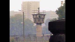 [問卦] 柏林圍牆怎麼倒的？