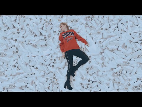 Alexa Feser - Air Max (Offizielles Video)