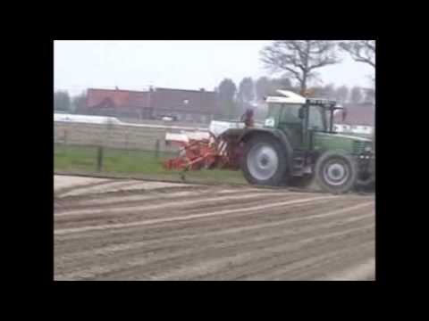 Vanhecke: Mais zaaien.
