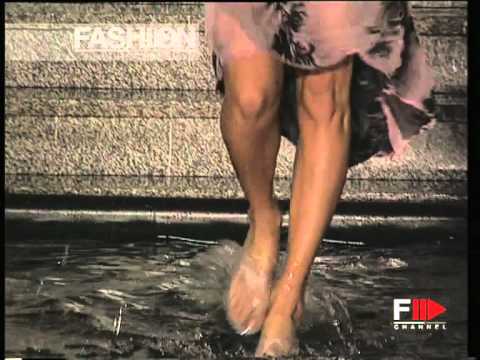 "Alexander Mcqueen" Spring Summer 1997 Paris 2 of 5 pret a porter woman by FashionChannel