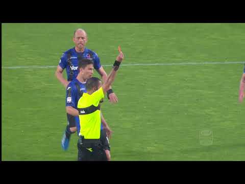 L' espulsione di Montolivo - Giornata 37 - Serie A TIM 2017/18