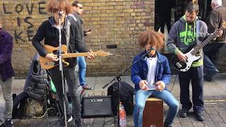 Pink Floyd, Wish you were here (2ICE cover) - Busking in the Streets of London, UK
