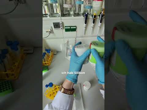 Komm mit mir ins #Labor 🤓 Was soll ich dir als nächstes zeigen? 👩🏼‍🔬 #AmR #wissenschaft