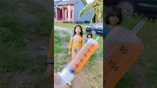 Download lagu bagi bagi alat suntik besar dan suntikan kecil coklat #shorts mp3