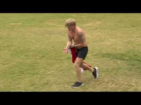 A junior lo muerde un burro | Tierra Brava | Canal 13