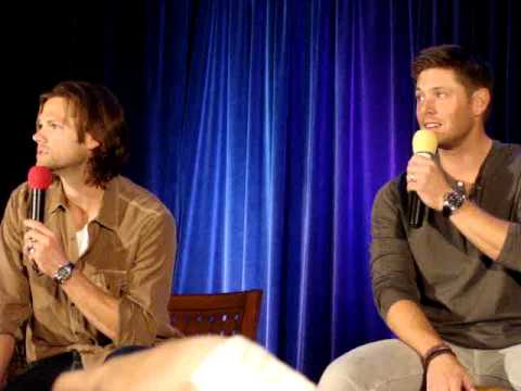 J2 panel 9 - Toronto 10/7/12 on funniest thing fans do for attention