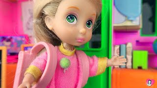 Rapunzel Is Not Having A Good Day | Rapunzel Toys and Dolls