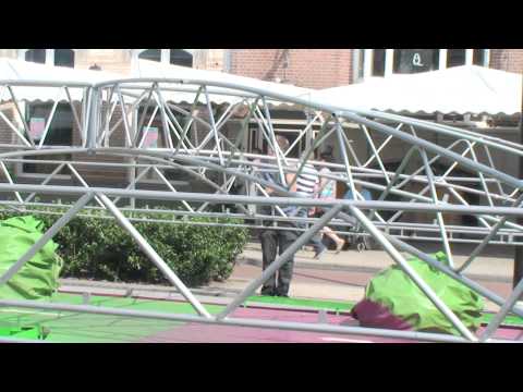 Tilburgse Kermis 2013 - Opbouw (Zwieren en Zwaaien)