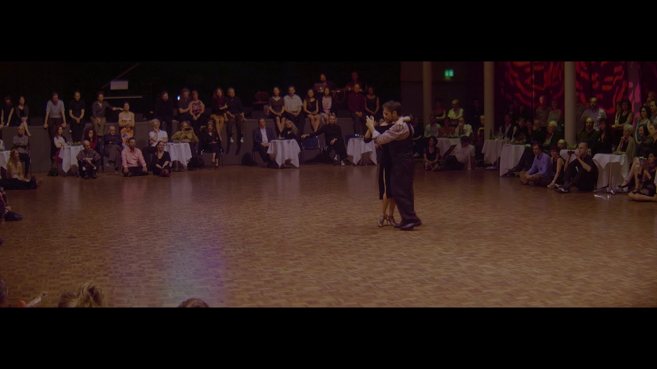 Mariela Sametband y Guillermo Barrionuevo bailan "No mientas" por d'Arienzo en Basel
