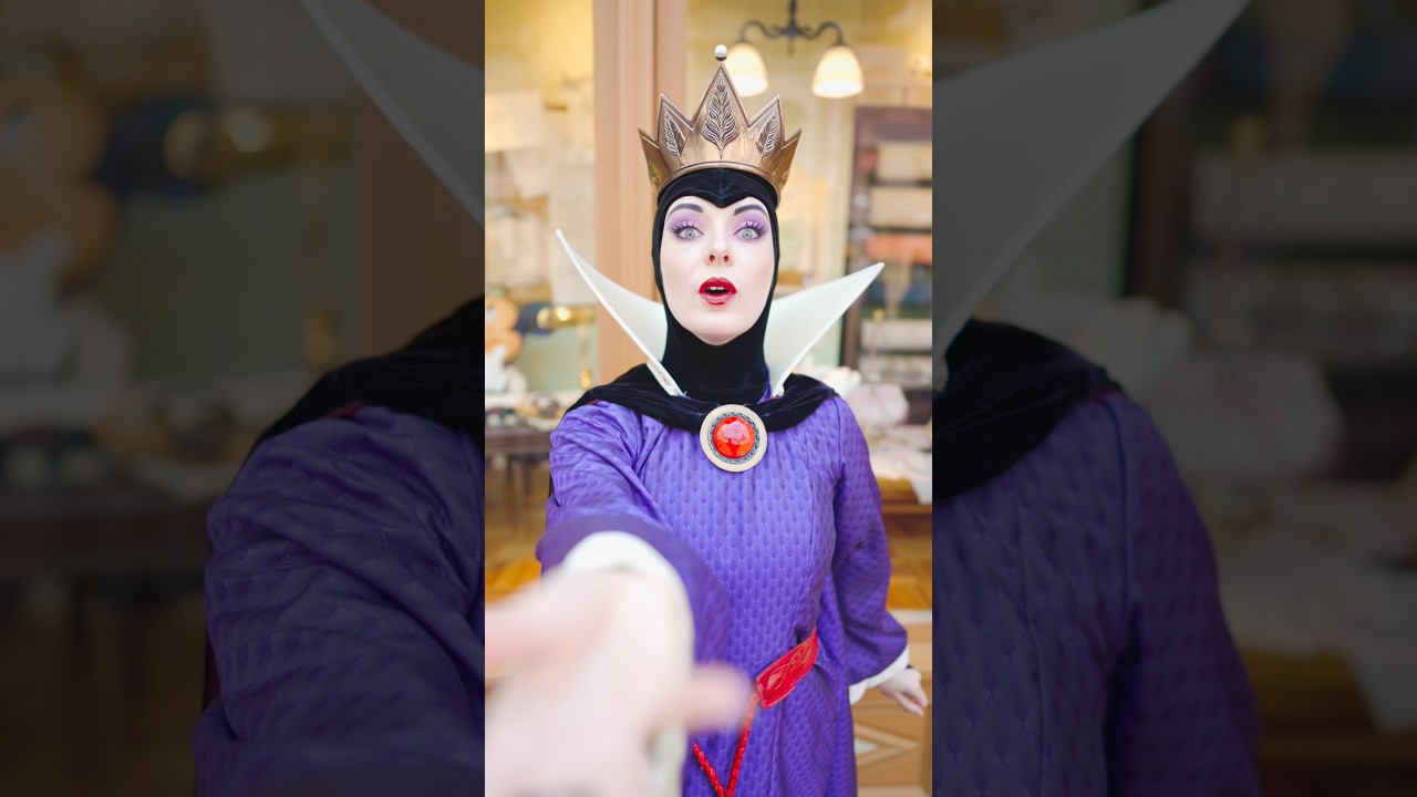 女王様に罵られました😰😰😰 #ディズニー #ディズニーランド #disney #白雪姫 #女王