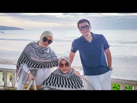 Gaya mewah syahrini saat liburan di bali